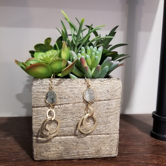 💎GOLD STATMENT EARRINGS - Picture 1 of 4